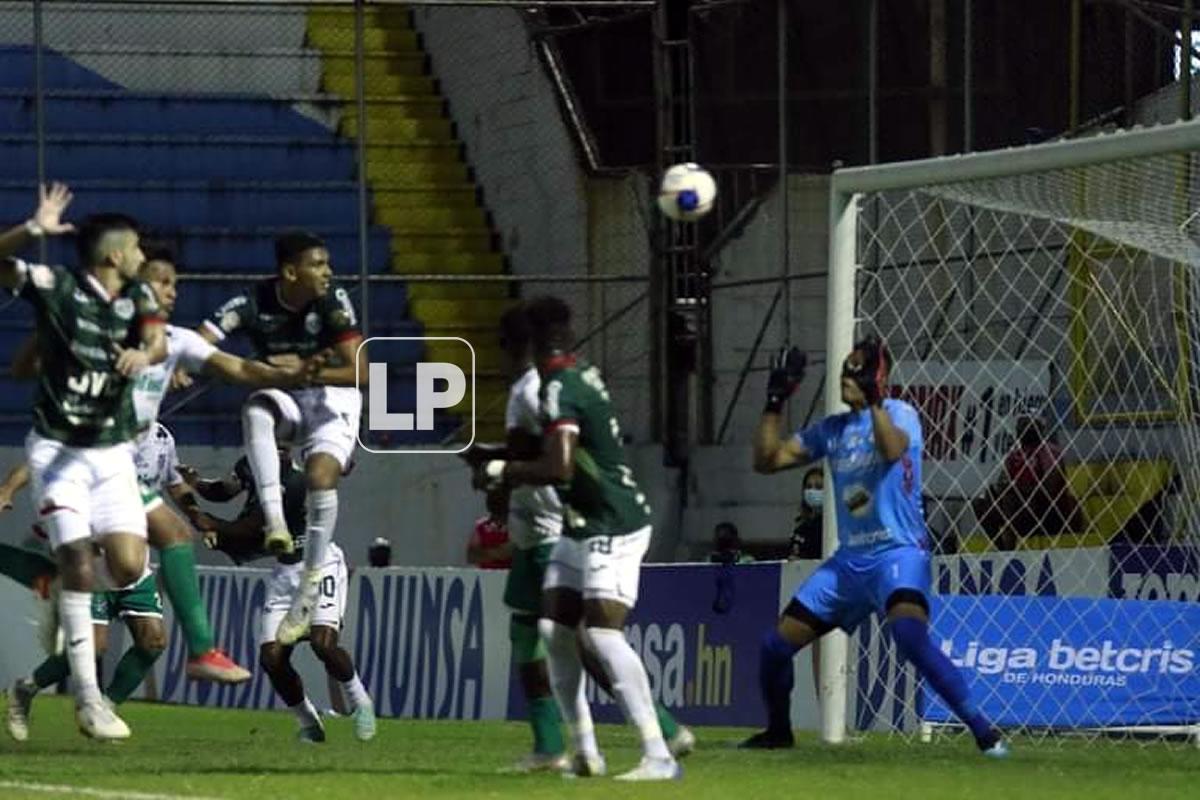 El cabezazo de Lucas Campana para su primer gol en la Liga Nacional de Honduras.