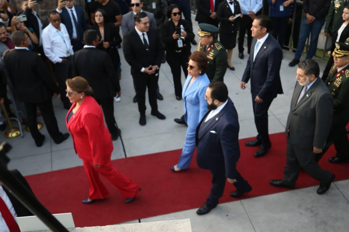 El discurso de Xiomara Castro en el izamiento de la bandera nacional