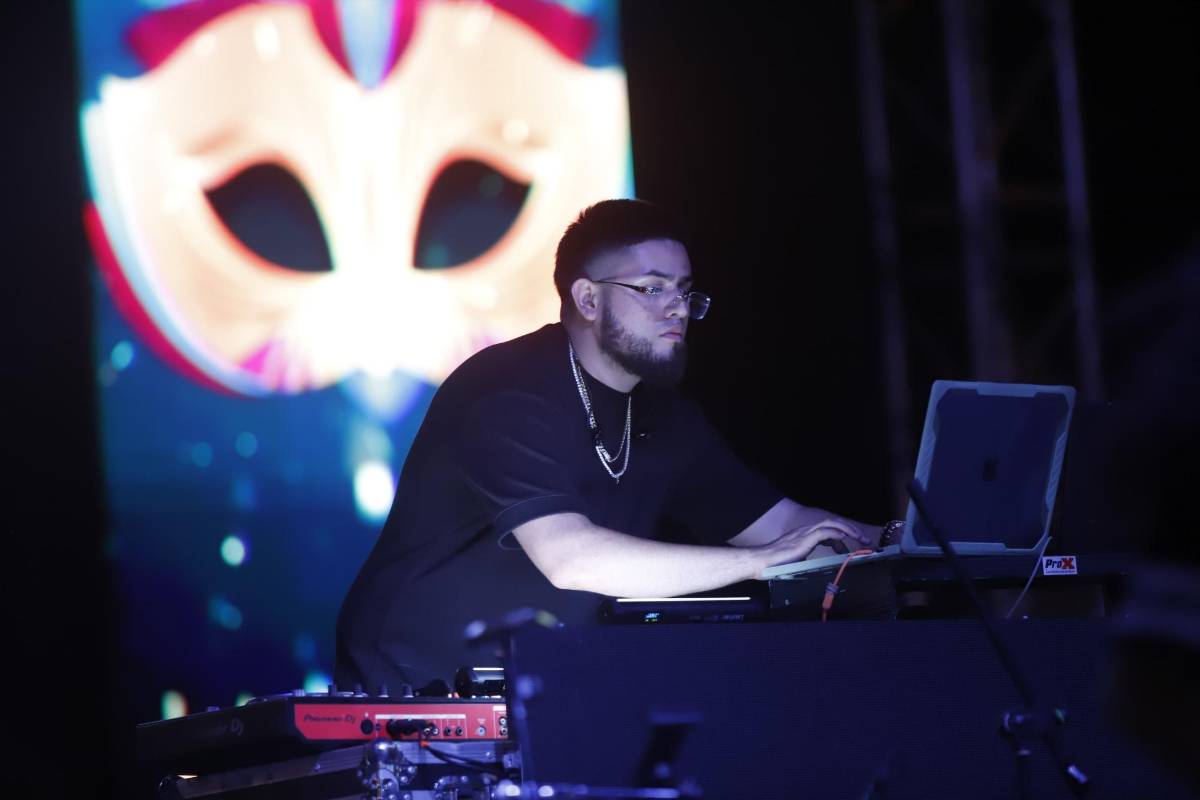 Power y Exa Honduras regalan una noche inolvidable a sus radioescuchas