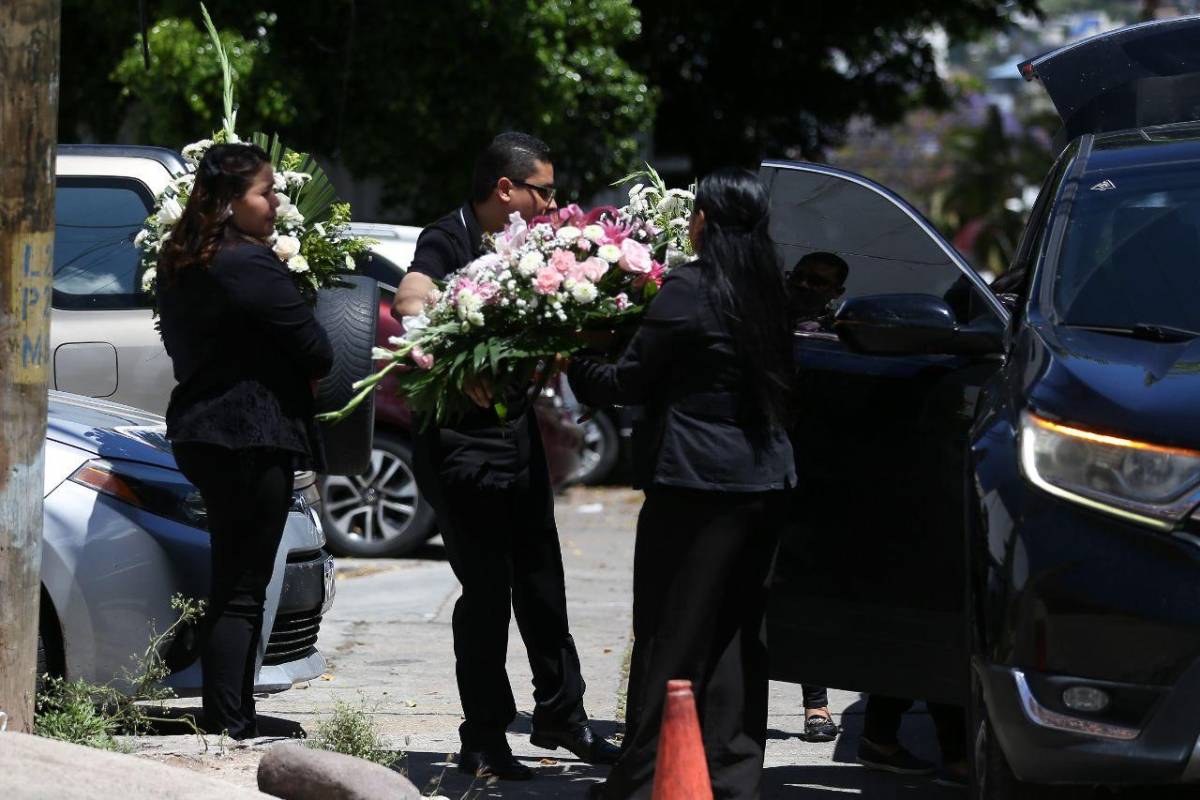 Velan a familia Deras Zelaya tras tragedia en Santa Bárbara