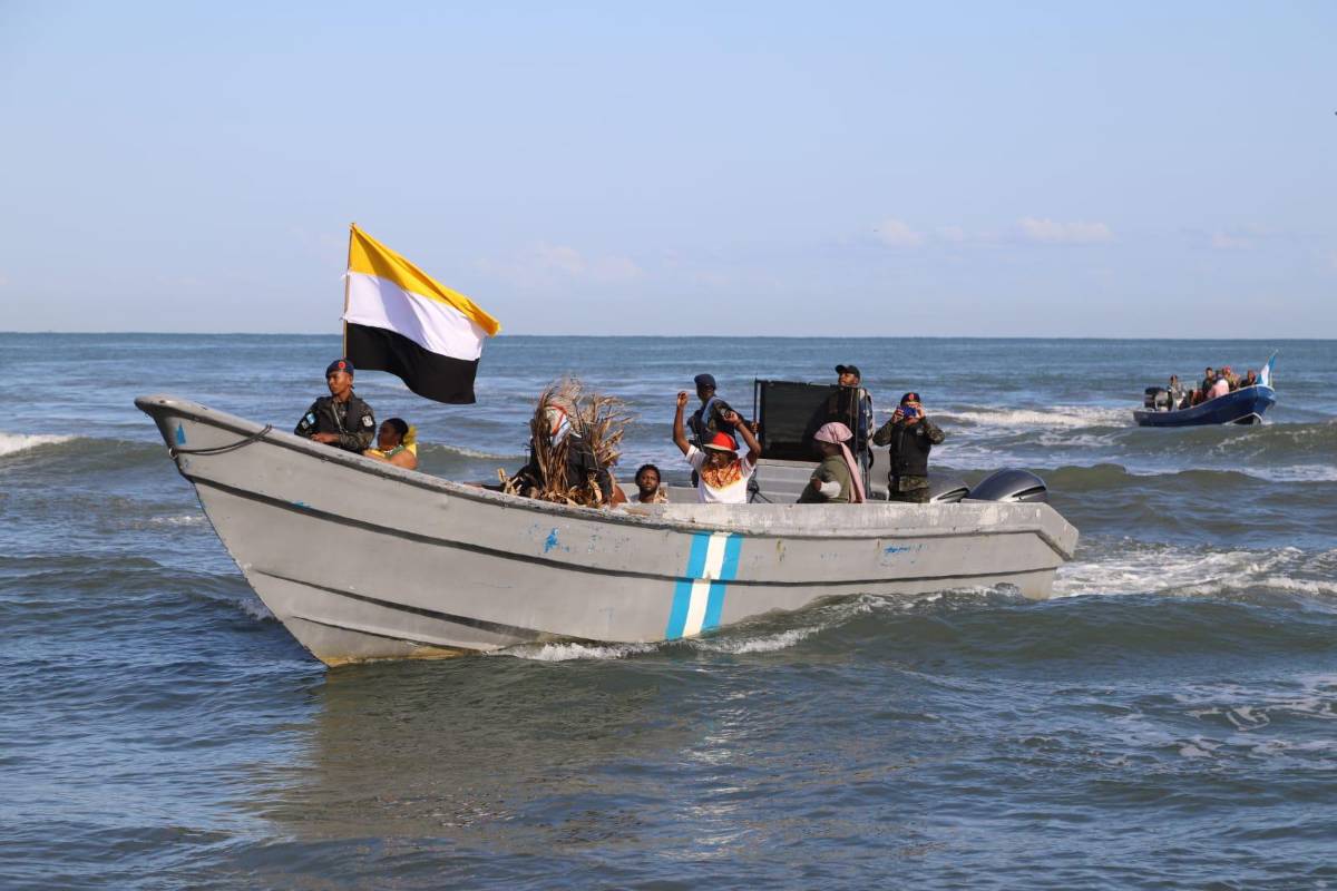 Imágenes: garífunas recrean su llegada a Honduras hace 228 años