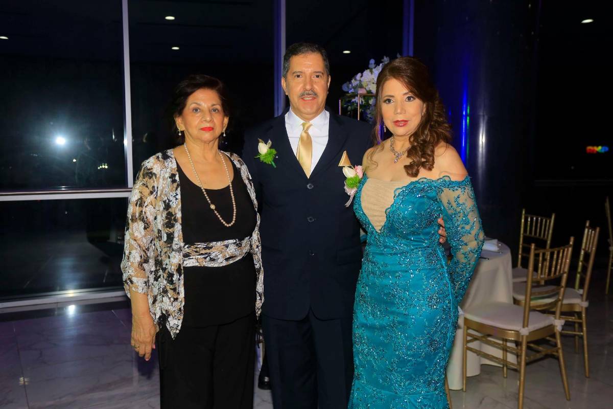 Presentan en sociedad a Graciamaría