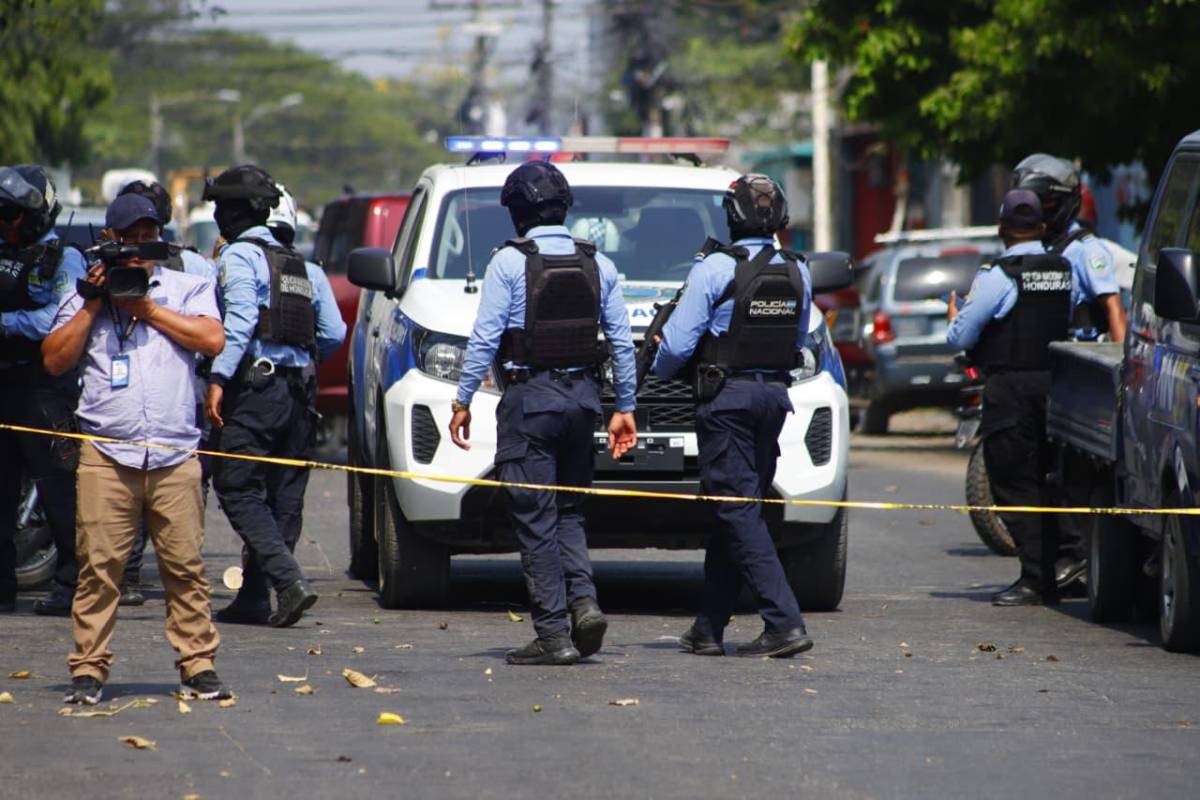 Madre de Favio viajó de Olancho a festejar el Día de la Madre; ambos fueron acribillados frente al JTR