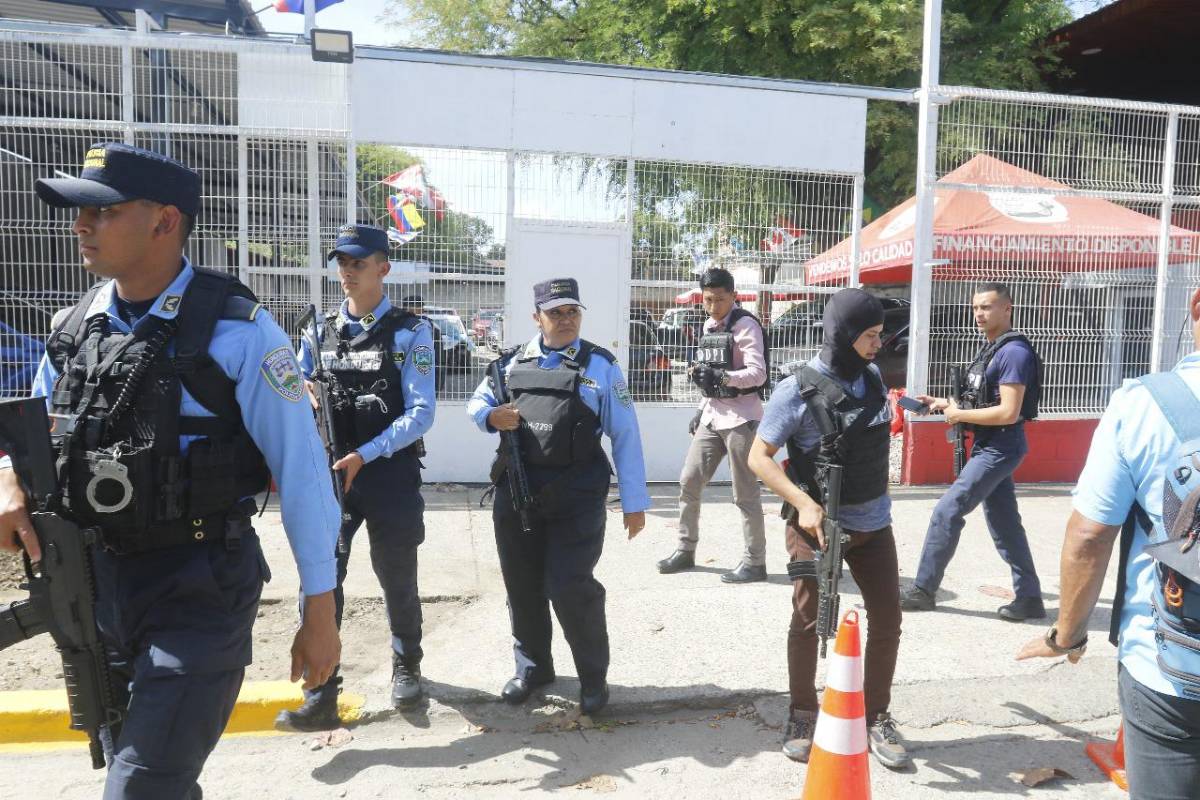 Imágenes del asalto frustrado en autolote del barrio Guamilito de SPS