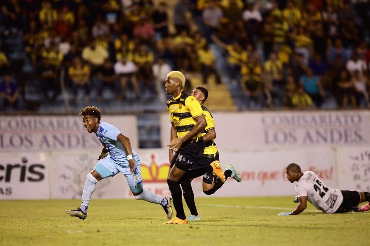 Real España - Motagua: resumen, goles y minuto a minuto del clásico