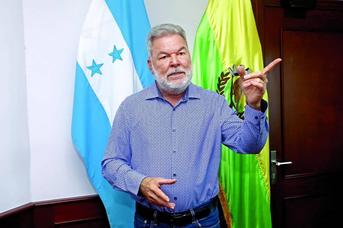 “Debemos reformular el presupuesto para pagar y hacer obras”