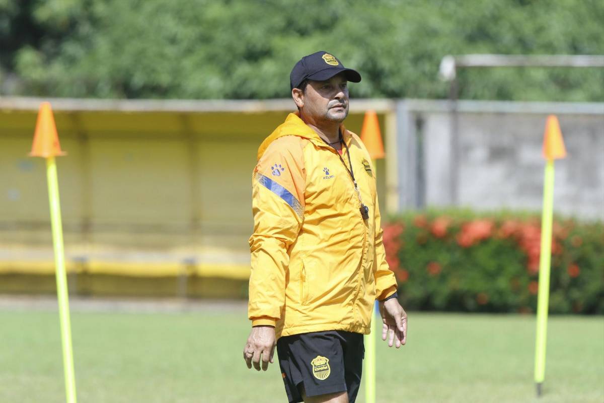 Jeaustin Campos habla sobre liderato del Real España y ventaja, ¿más fichajes?