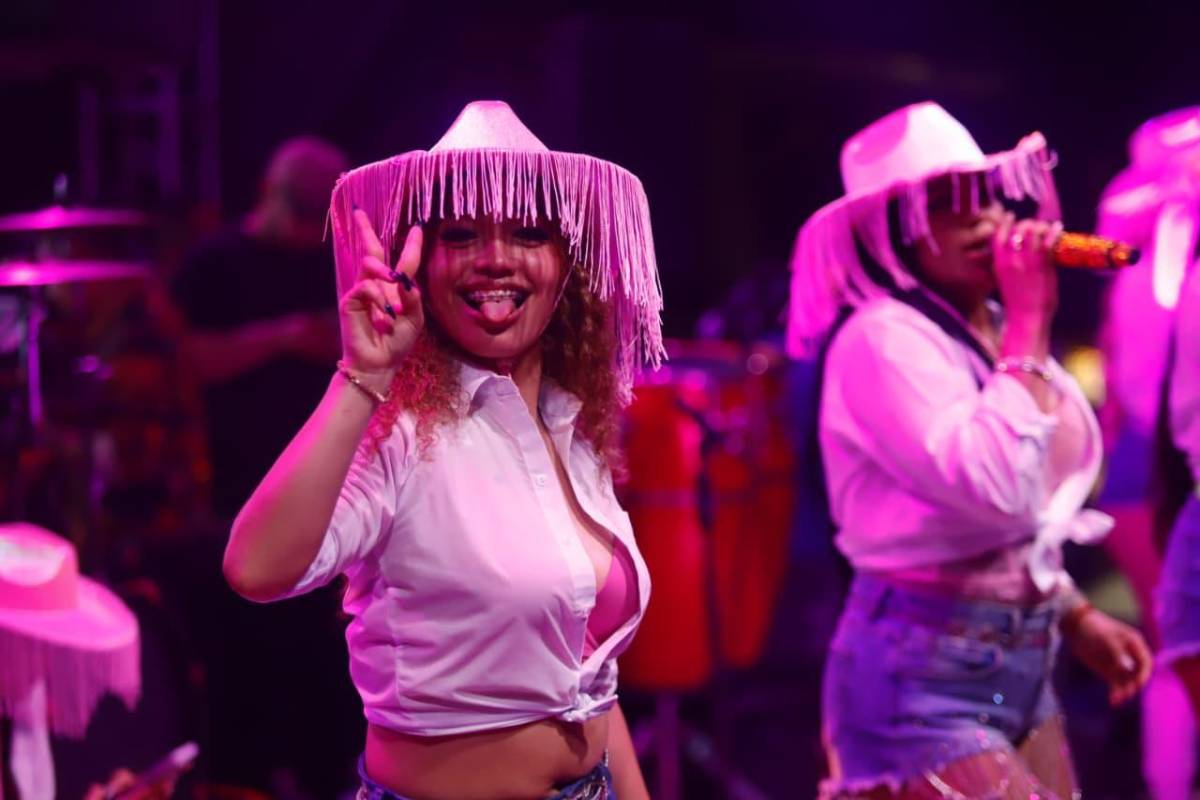 Chicas Roland brillan en la Feria Juniana 2026 del Campo Agas
