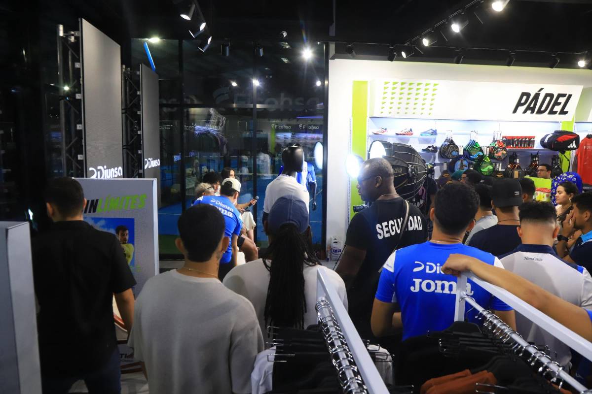 La selección de Tiktokers disfruta cóctel previo a la Gran Revancha