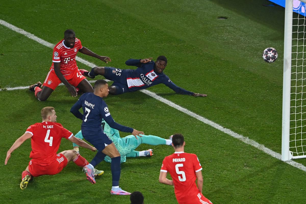 Kylian Mbappé marcó tras un centro de Nuno Mendes, pero el portugués estaba en posición adelantada y el gol fue anulado.