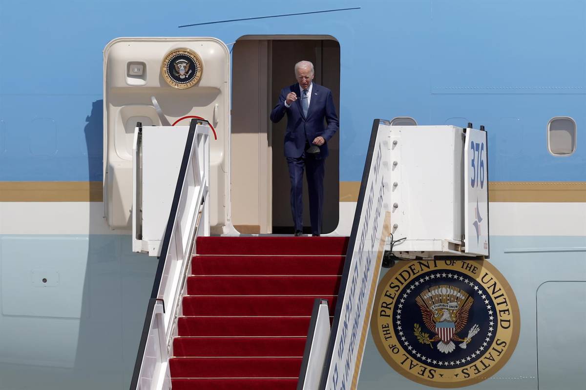 Biden llega a Israel para su primera gira por Oriente Medio como presidente