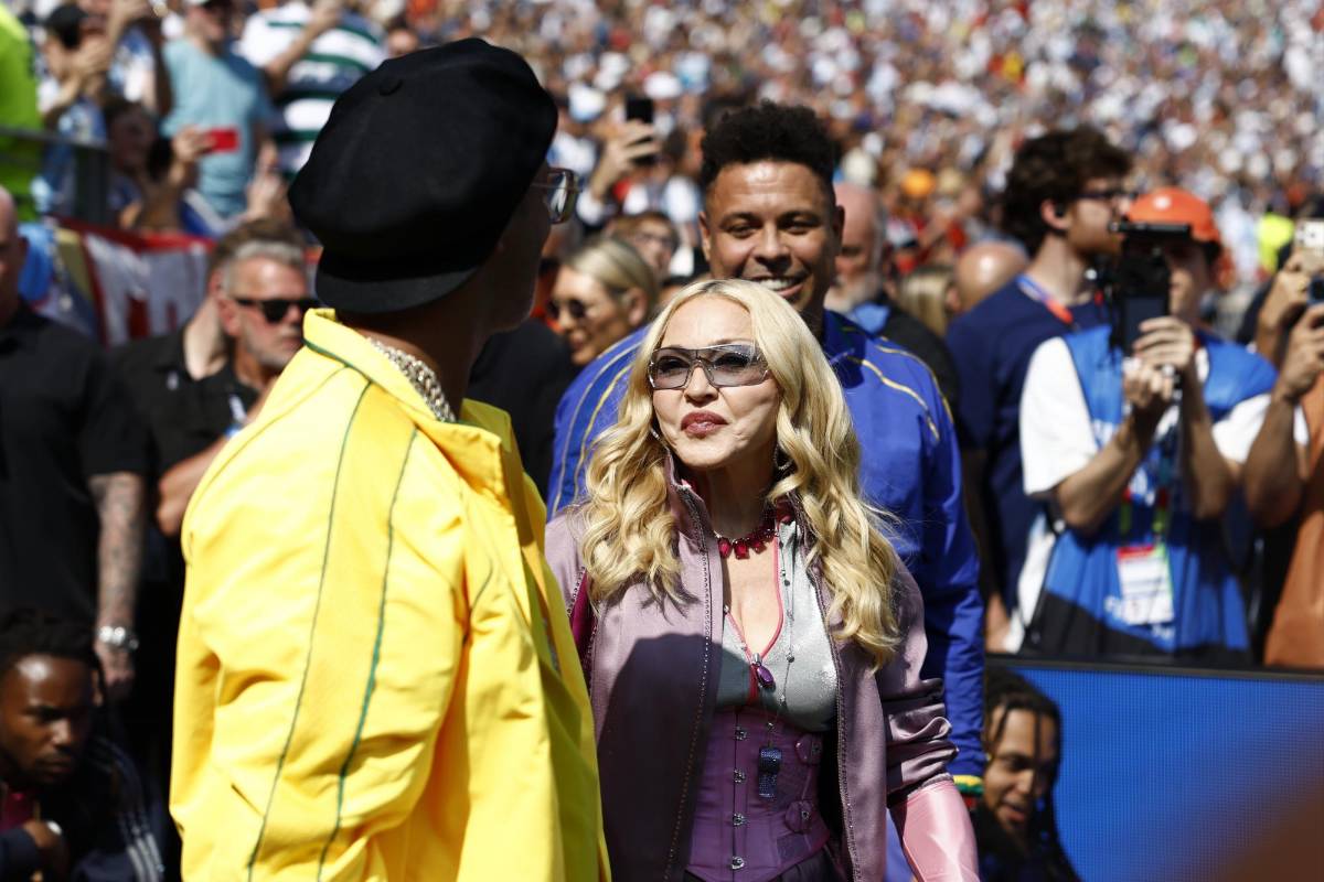 Histórico show en la final del Mundial: Shakira enamoró, sorpresa con Ronaldinho y Ronaldo