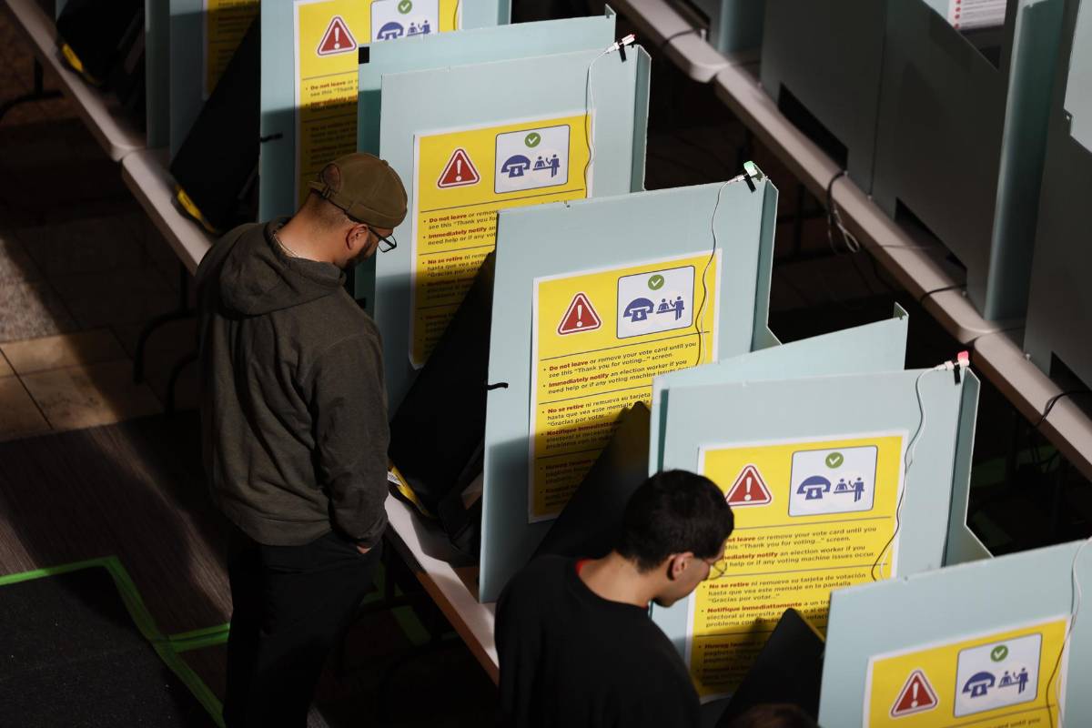 Amenazas de bomba y fallos de software son algunos de los problemas del día electoral