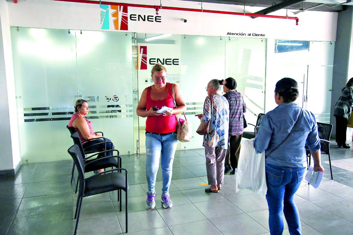 Ley manda a ENEE, en 10 días, resolver los reclamos