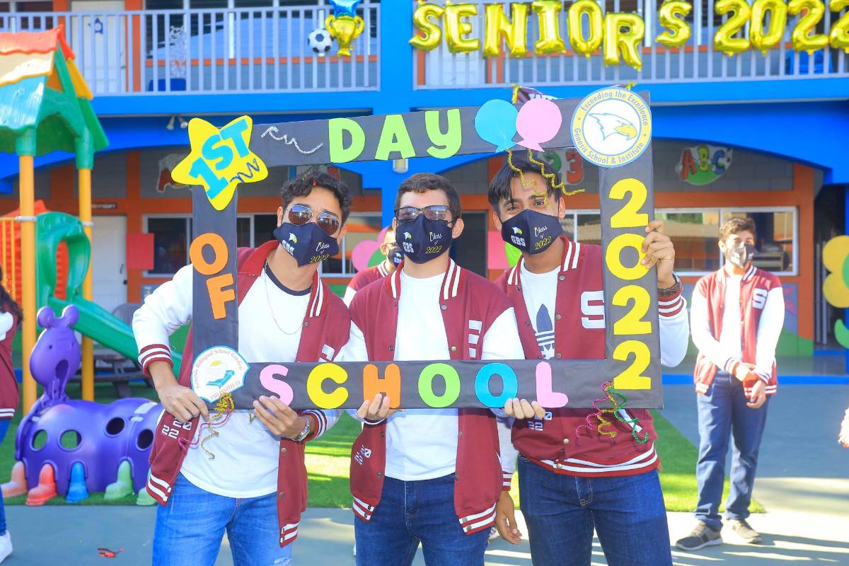 Algarabía por los nuevos bachilleres