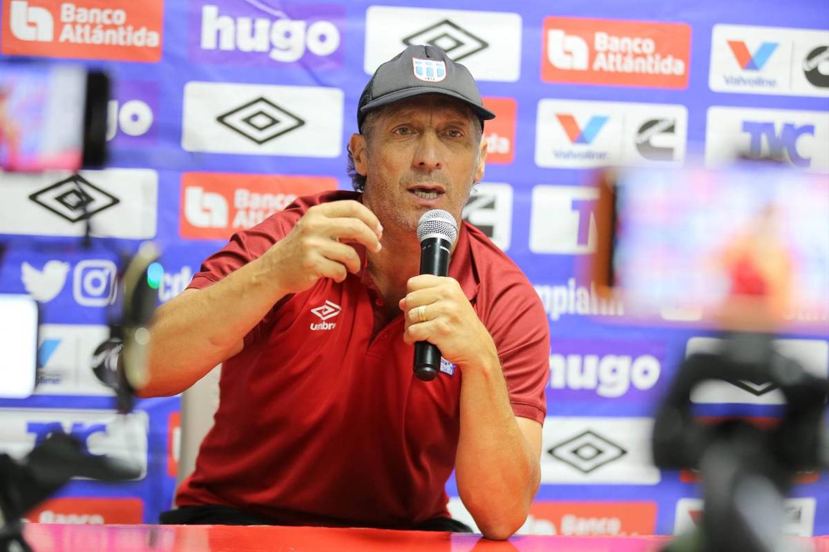 Troglio habla de nuevas ofertas de Argentina: “No soy un desastre”