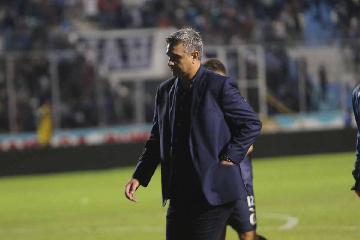 Comisión de Disciplina advierte a Diego Vázquez tras enfrentarse con periodista