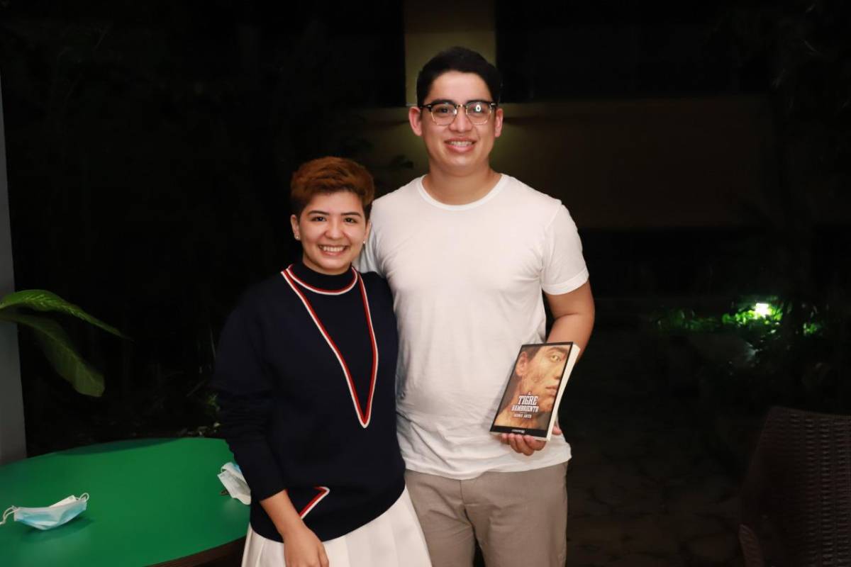 Dennis Arita presenta su nuevo libro “El tigre hambriento”