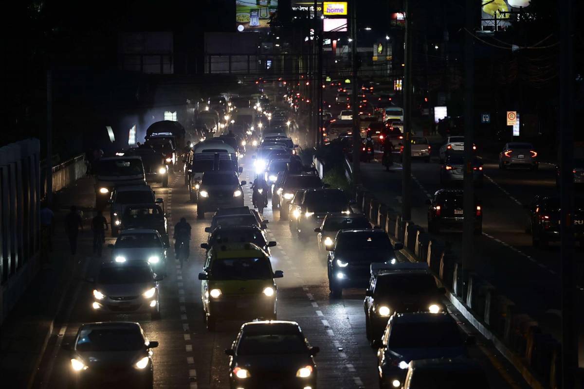 Así luce el carril de San Pedro Sula hacia Puerto Cortés, cerca del Molino Harinero.