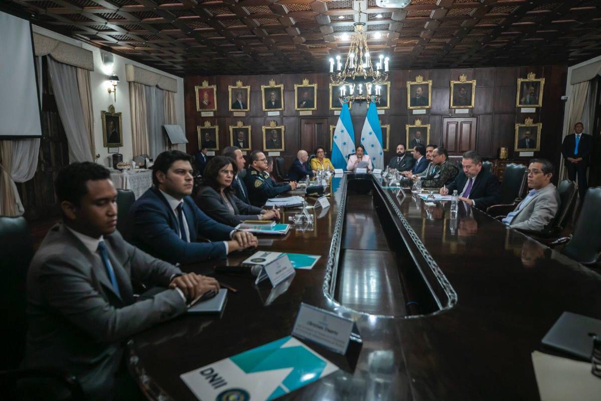 “Síntoma de dictadura”: Reprueban medida Xiomara Castro contra manifestación