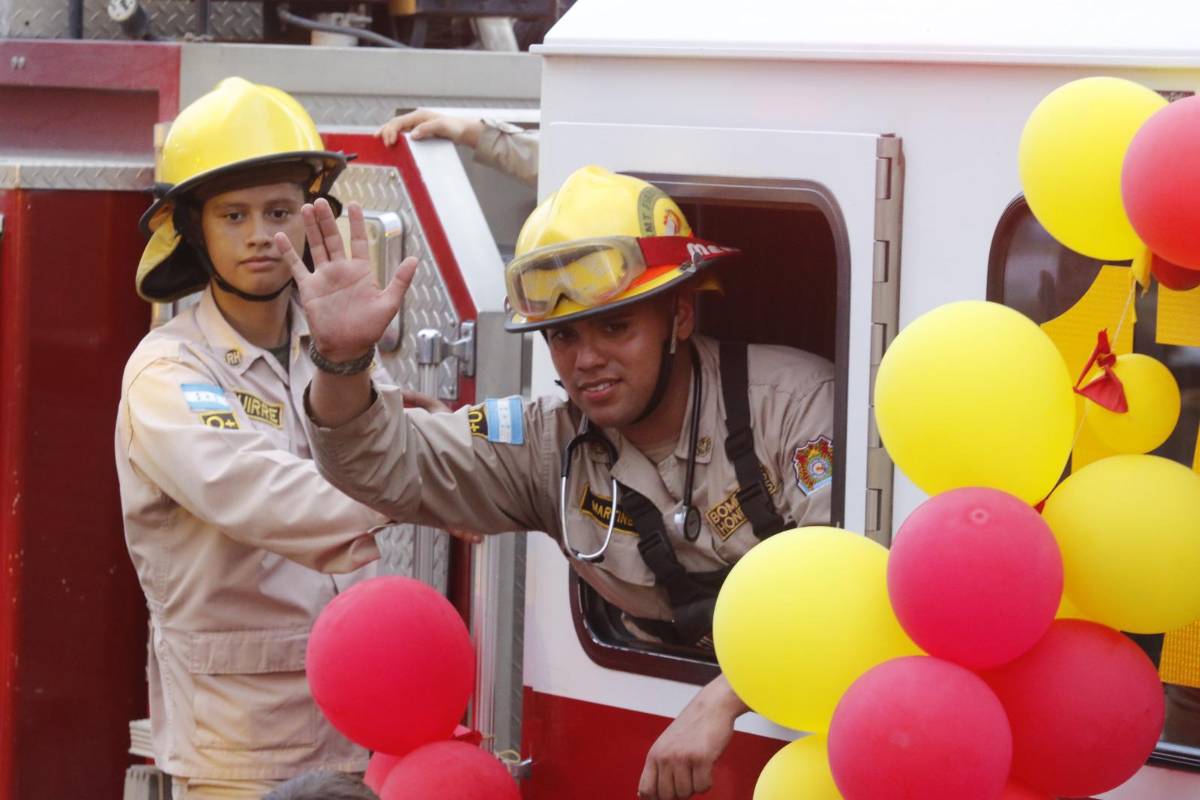 Ni la lluvia detuvo el desfile: San Pedro Sula celebra con orgullo su feria