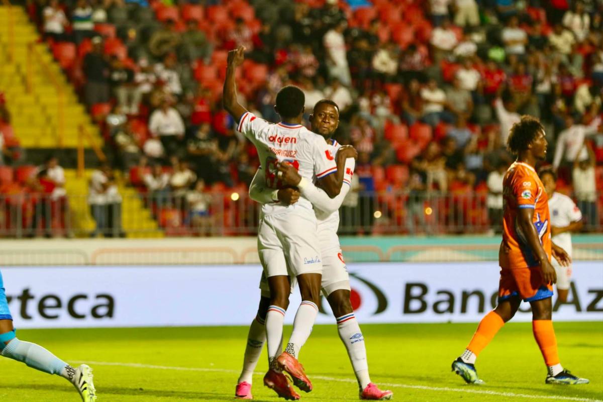 ¿Era su debut? Inesperado héroe de Olimpia, festejos y bellezas en el Nacional