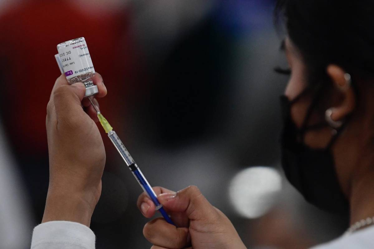 FDA autoriza fármaco de AstraZeneca para los que no se pueden vacunar contra covid