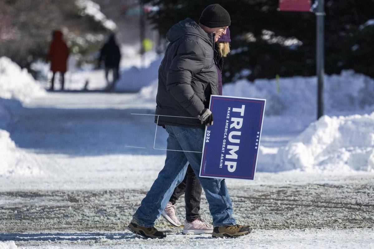 Los caucus de Iowa abren las primarias republicanas con Trump como claro favorito