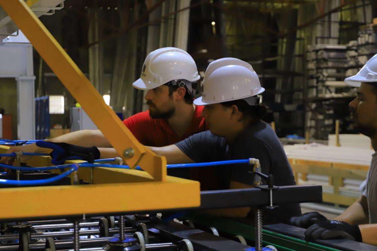 Trabajadores hondureños beneficiados de Ley de salario mínimo