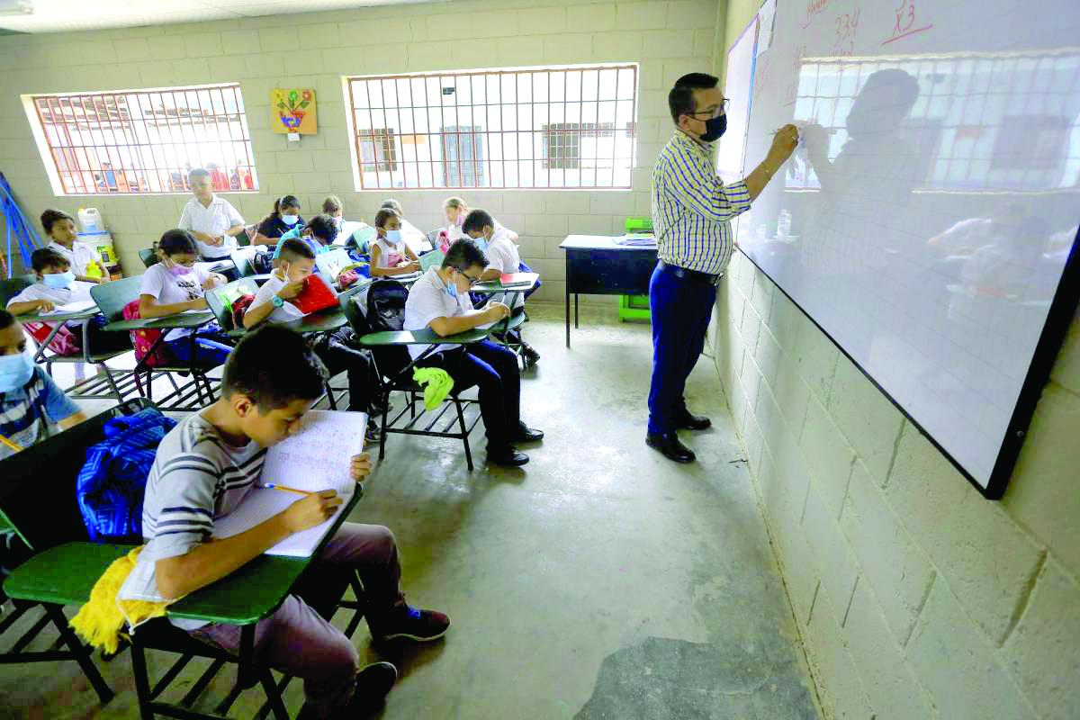 No suspenderán las clases por altas temperaturas y humo