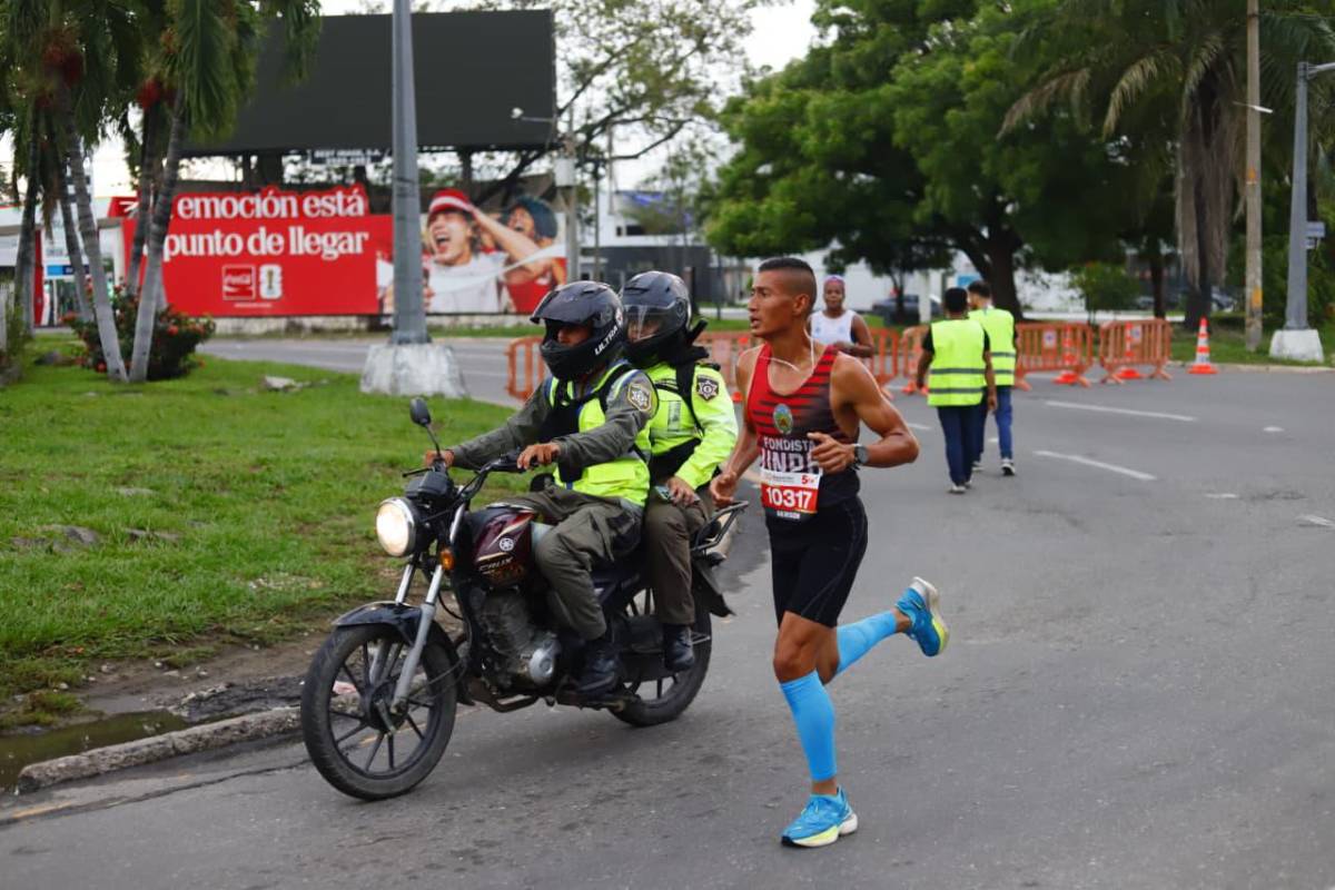Los héroes detrás de la Media Maratón: servicio y seguridad en acción