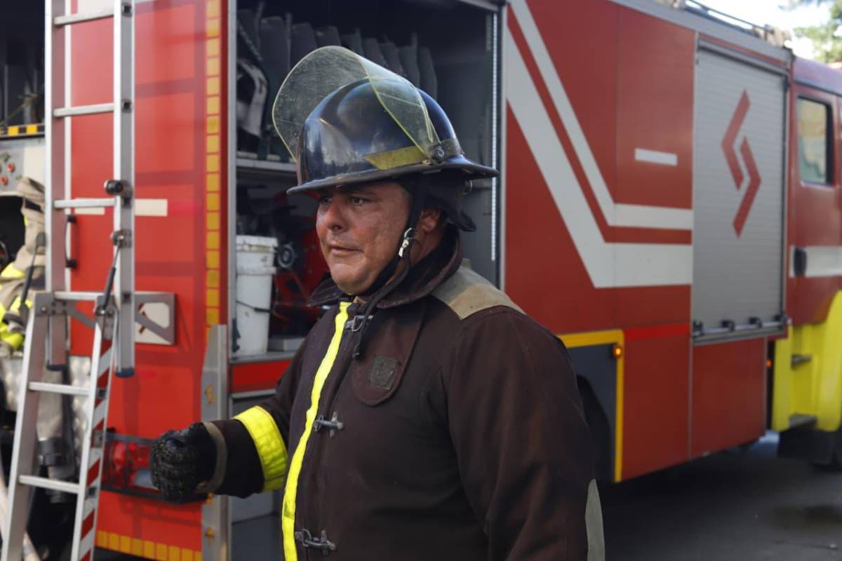 Impactantes imágenes del feroz incendio que arrasó con empresa en Choloma