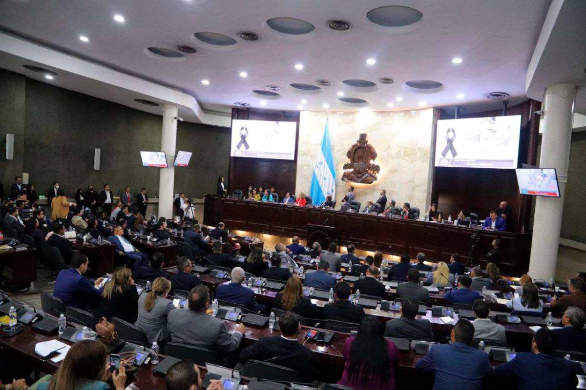 Oposición le cierra las puertas a préstamos entre el Ejecutivo y la CAF