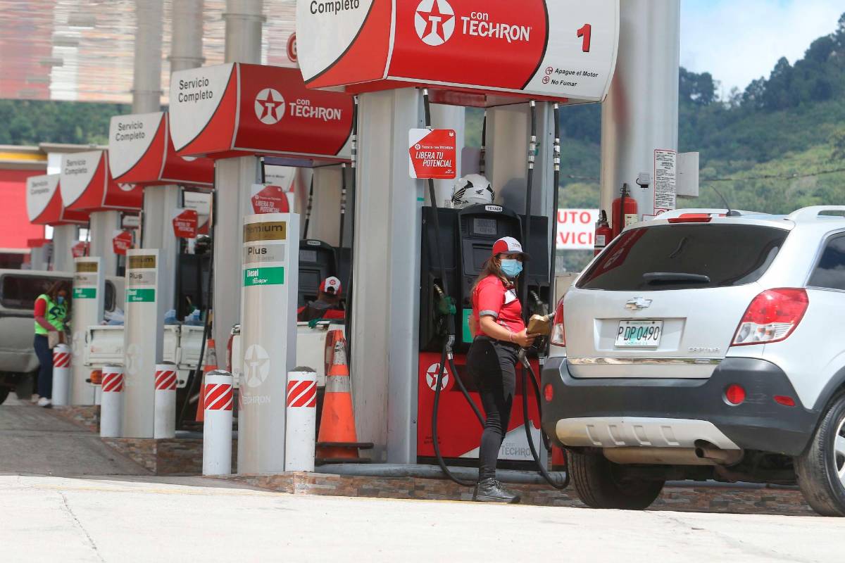 Consumo de combustibles aumentó 51% a pesar de los altos precios
