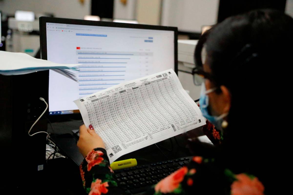 El CNE instalará 14 juntas de recuento adicionales