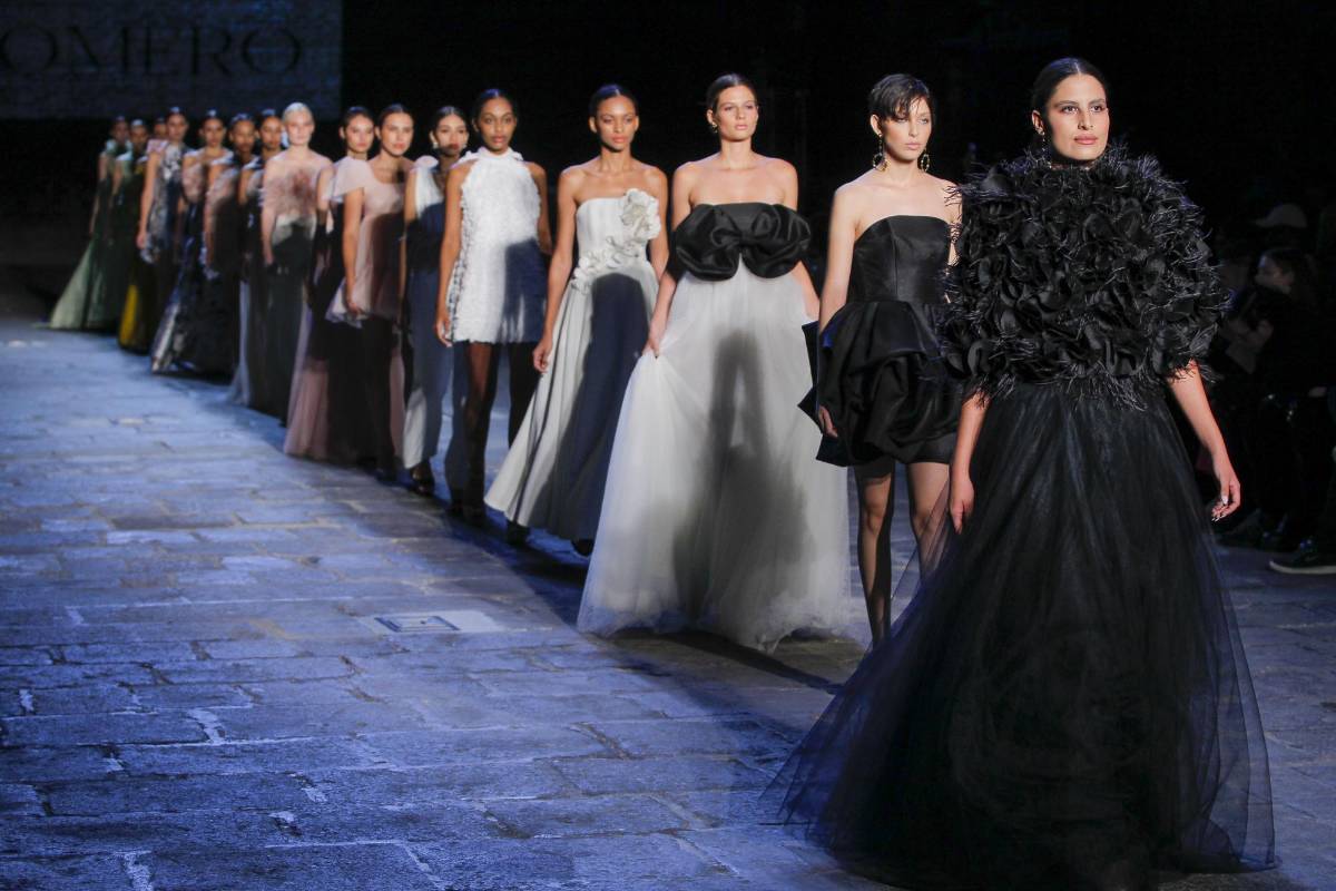 La diseñadora hondureña Duly Romero triunfa en Costa Rica Fashion Week 2022