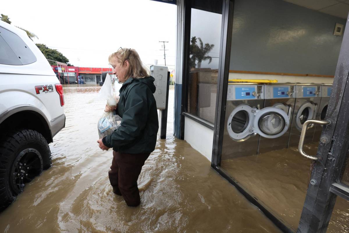 California se prepara para una nueva tormenta que dejara nuevas inundaciones.
