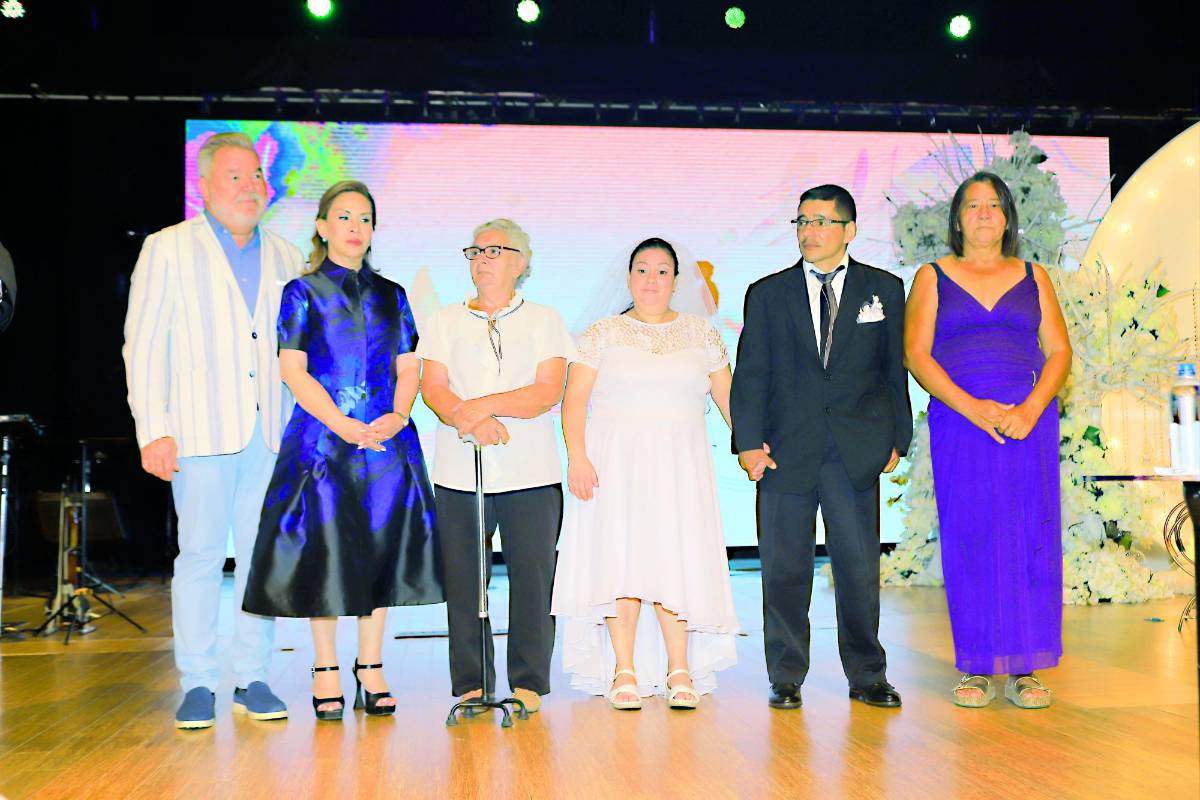 Más de mil parejas unieron sus vidas en bodas de Caná.