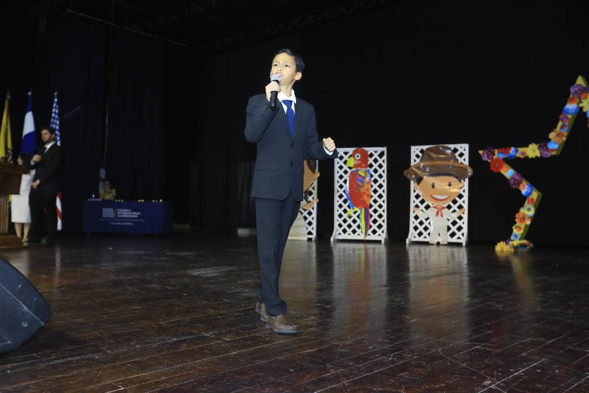 EIS celebra la cuarta edición del Encuentro Cultural de Danzas
