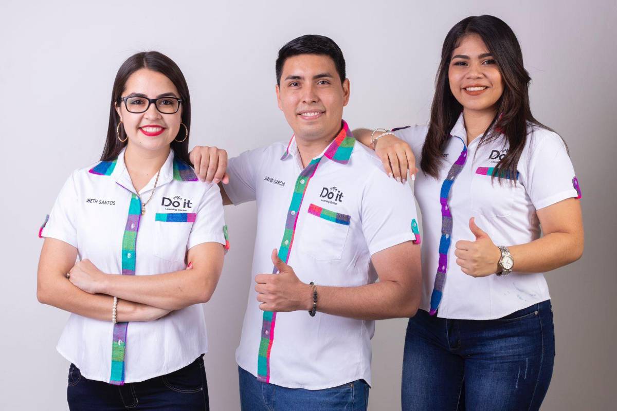 Los propietarios de la academia.