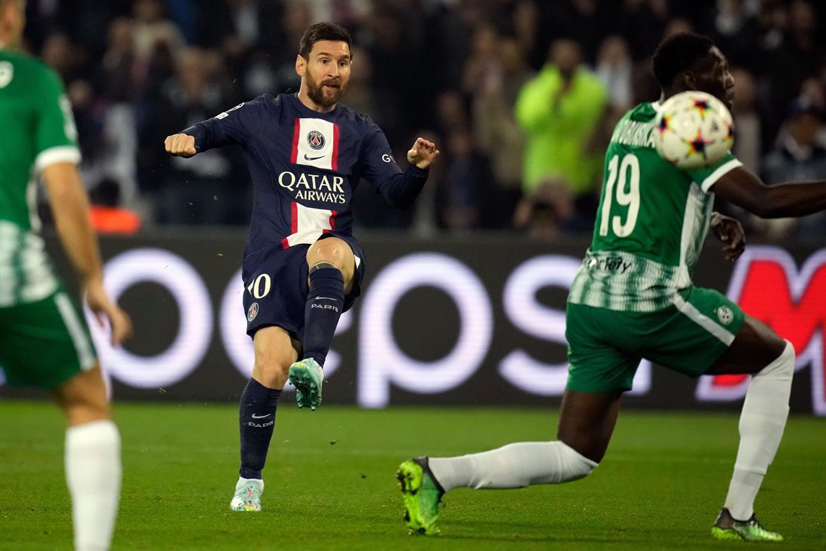 Así marcó Messi su primer gol del partido contra el Maccabi Haifa.