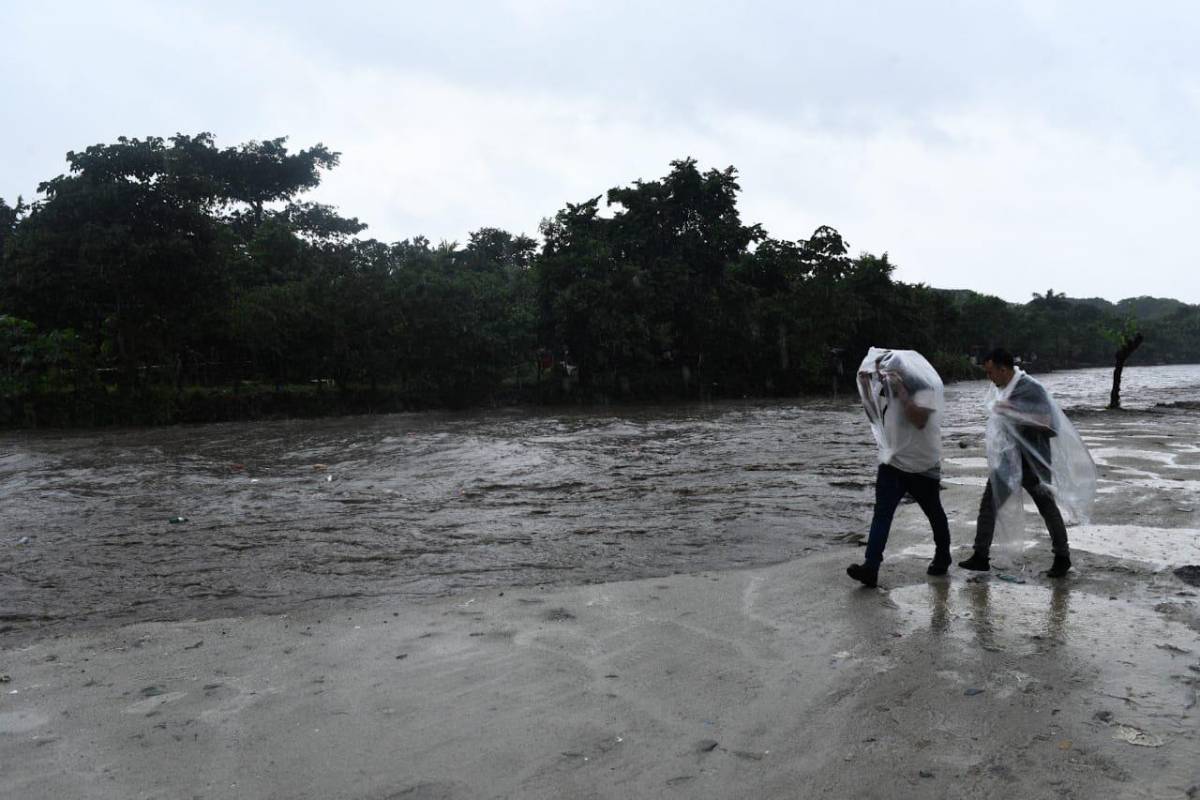 Frente frío con lluvias causa estragos en barrios bajos de San Pedro Sula