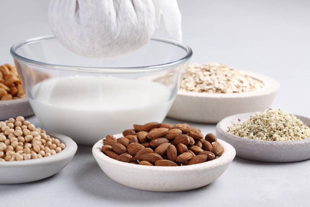 Las bebidas de almendra y soya pueden denominarse leches