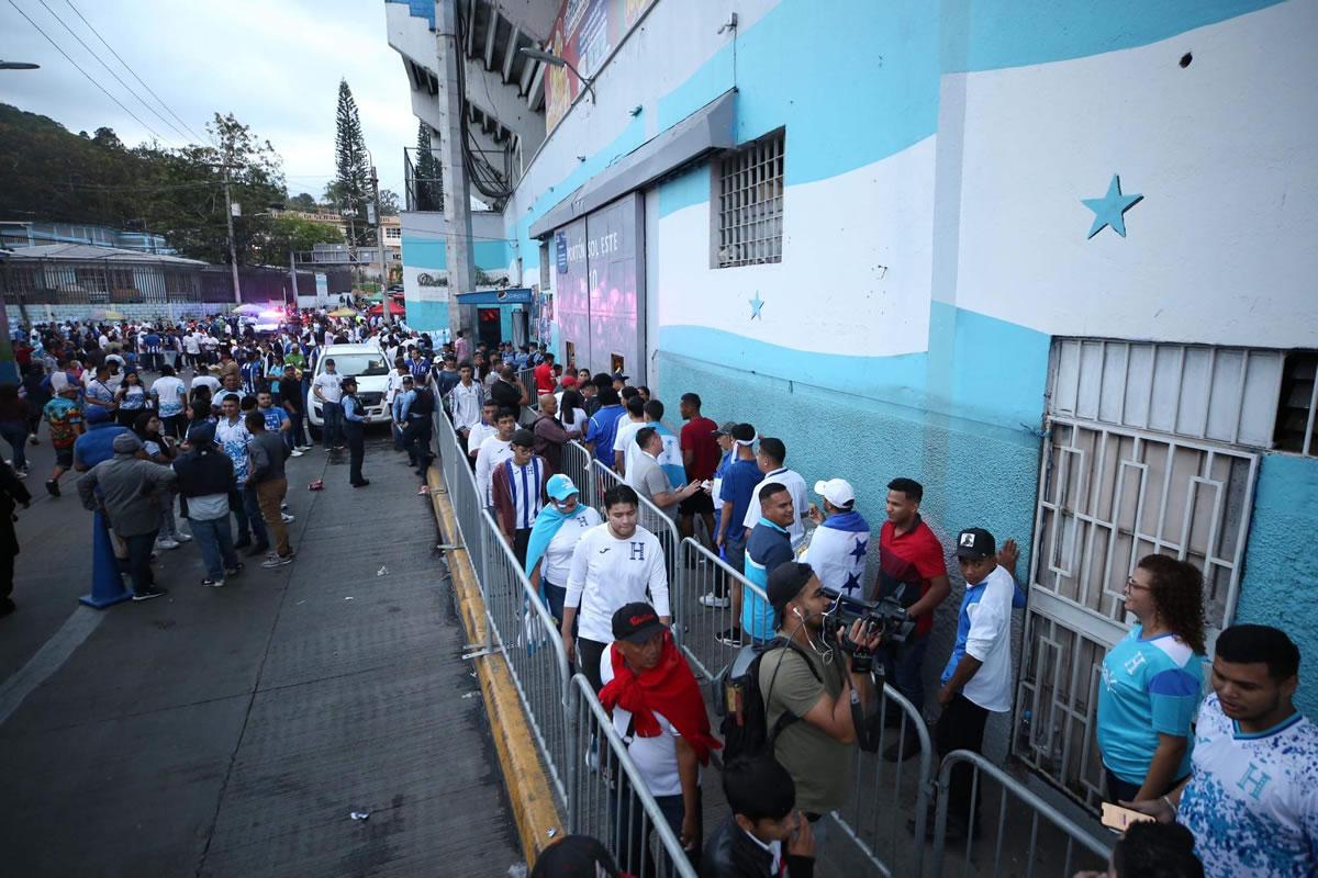 Así vivimos el minuto a minuto del Honduras 2-0 México