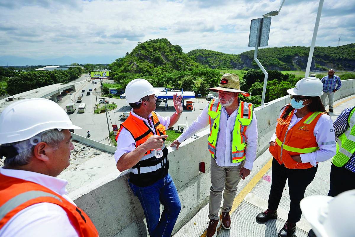 “Intercambiador del este estará listo antes de lo previsto”: Roberto Contreras