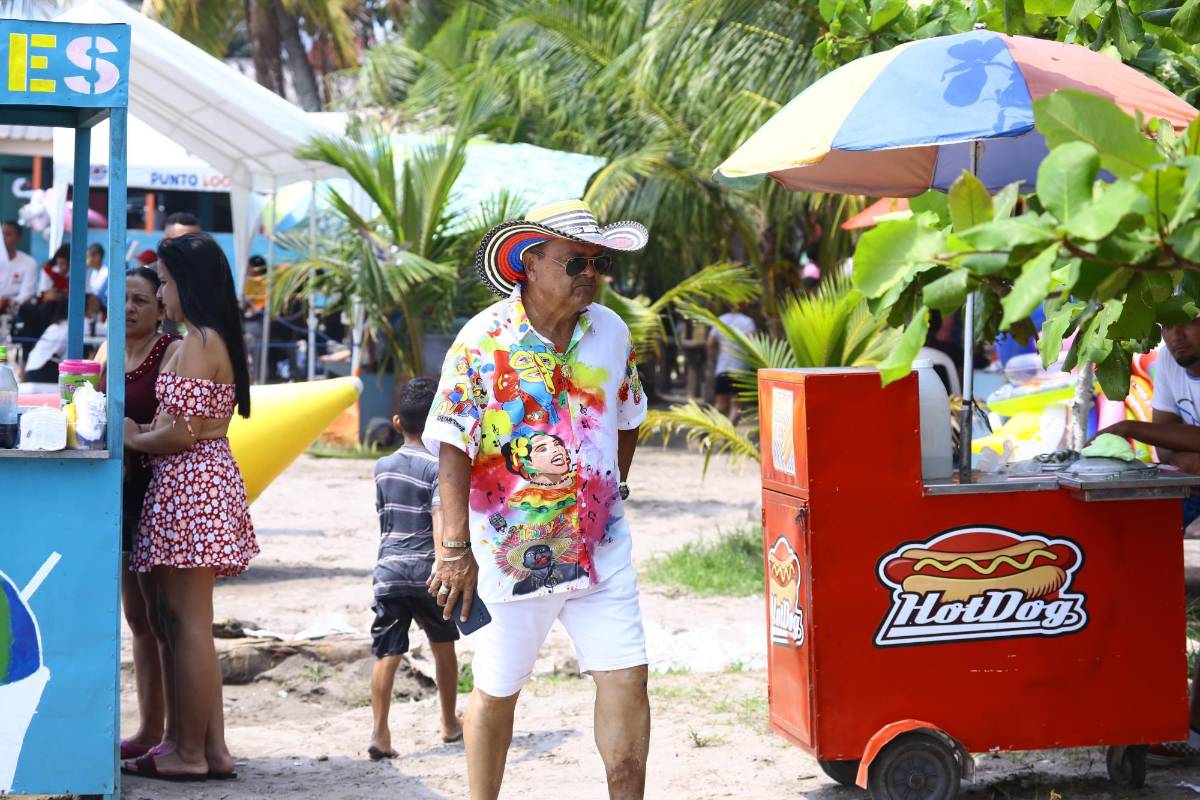 Puerto Cortés y Omoa reciben varios miles de veraneantes