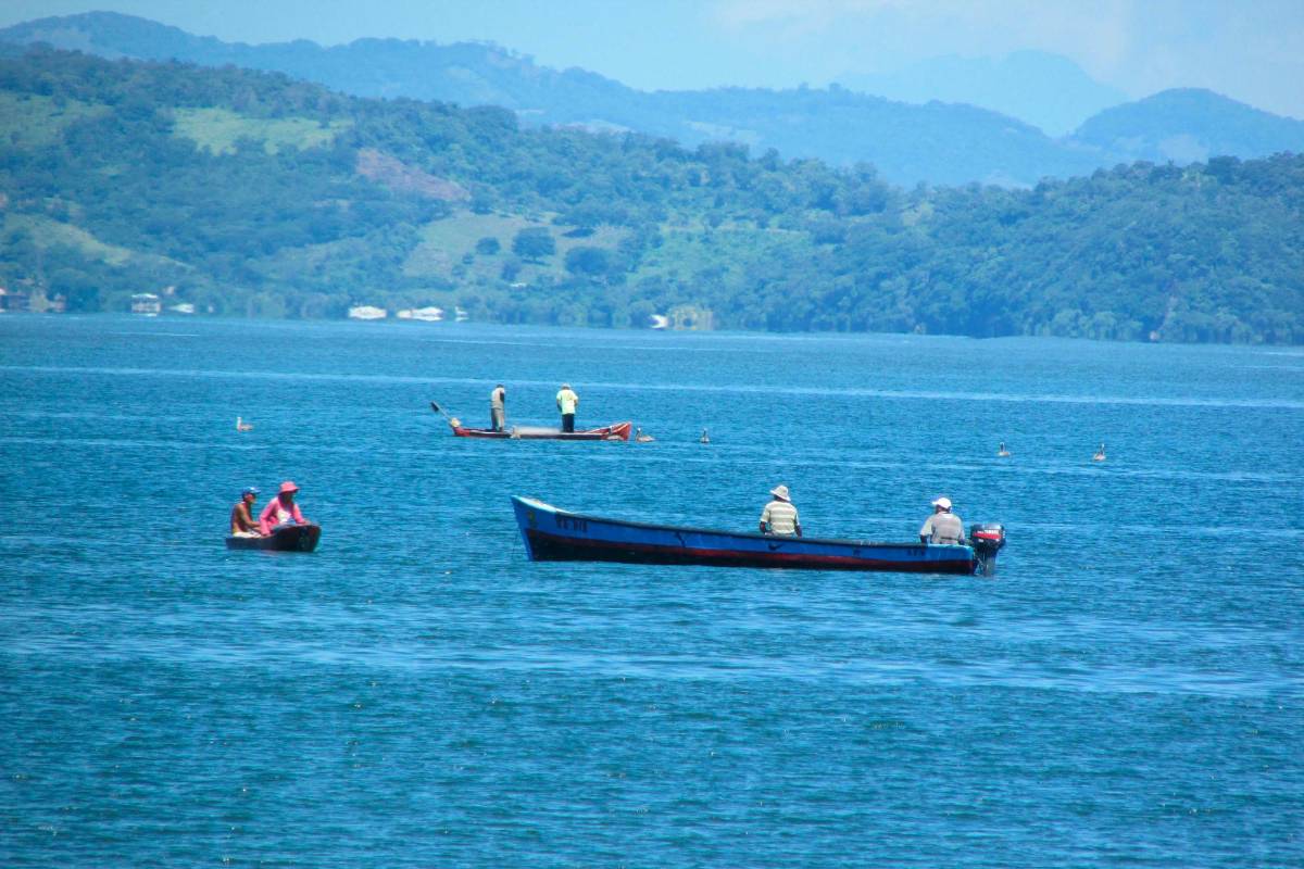 El Salvador crea comisión para analizar tratado sobre el golfo