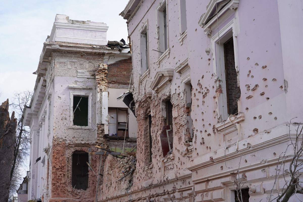 Zelenski muestra las imágenes del devastador ataque ruso en Ucrania