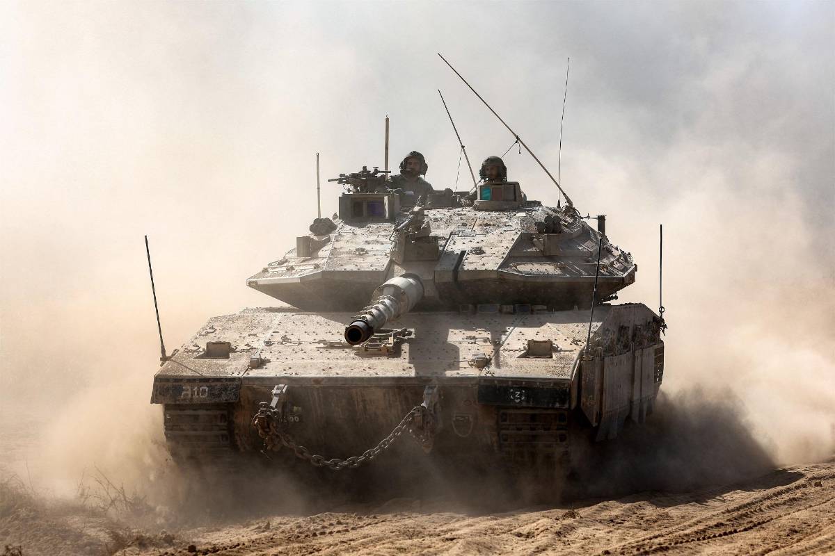 Ejército israelí espera orden del Gobierno para invadir la Franja de Gaza