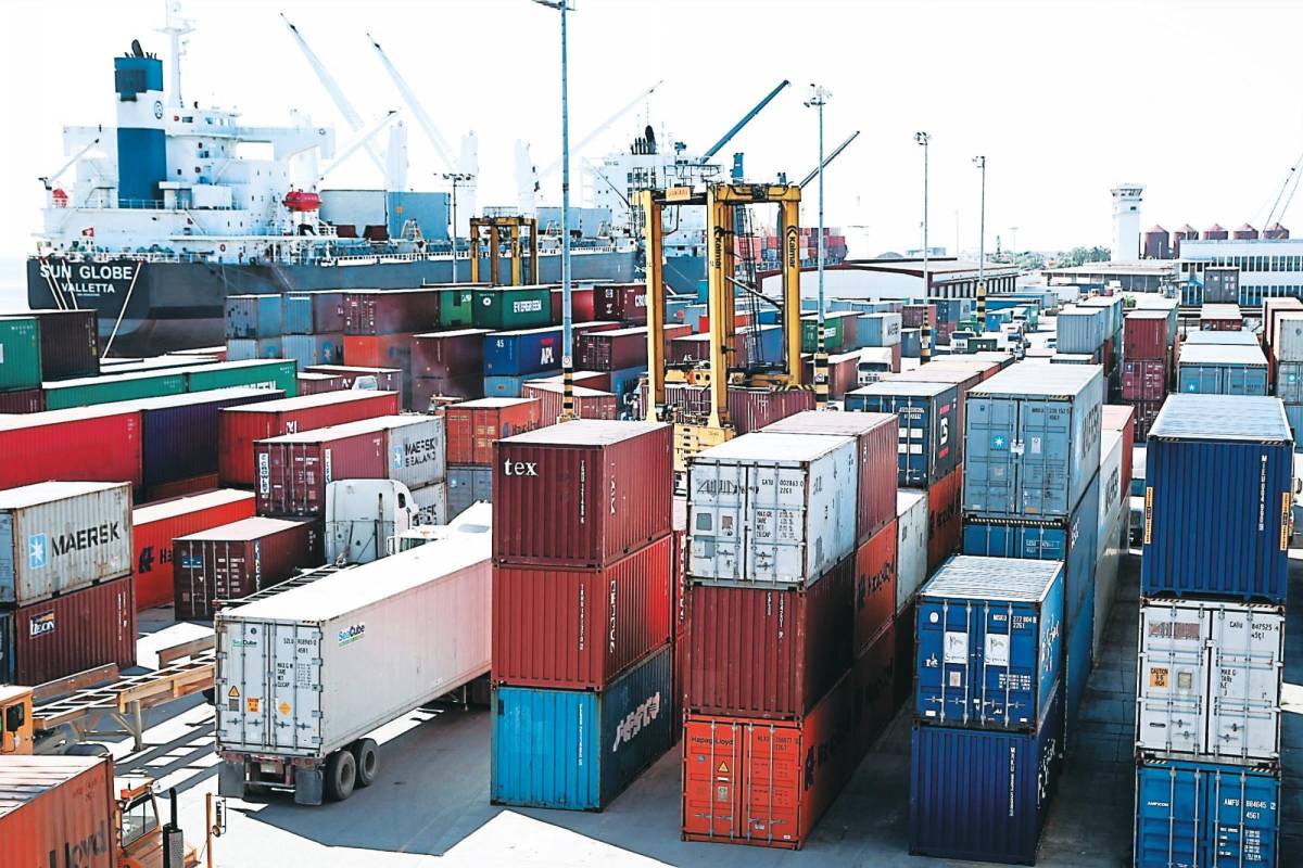 Crisis de contenedores impacta bolsillos de hondureños